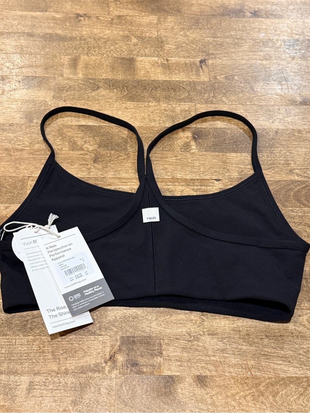 Vuori Black All The Feels Sports Bra women Size medium NWT